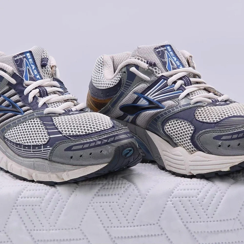 Brooks Shoes Athletic Men Blue, White And Gold Run Casual Length-12.5